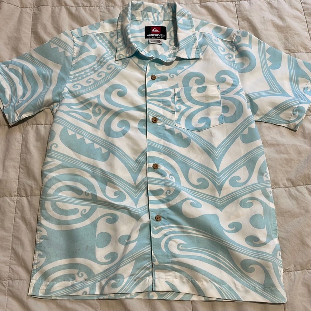Quicksilver aloha shirt